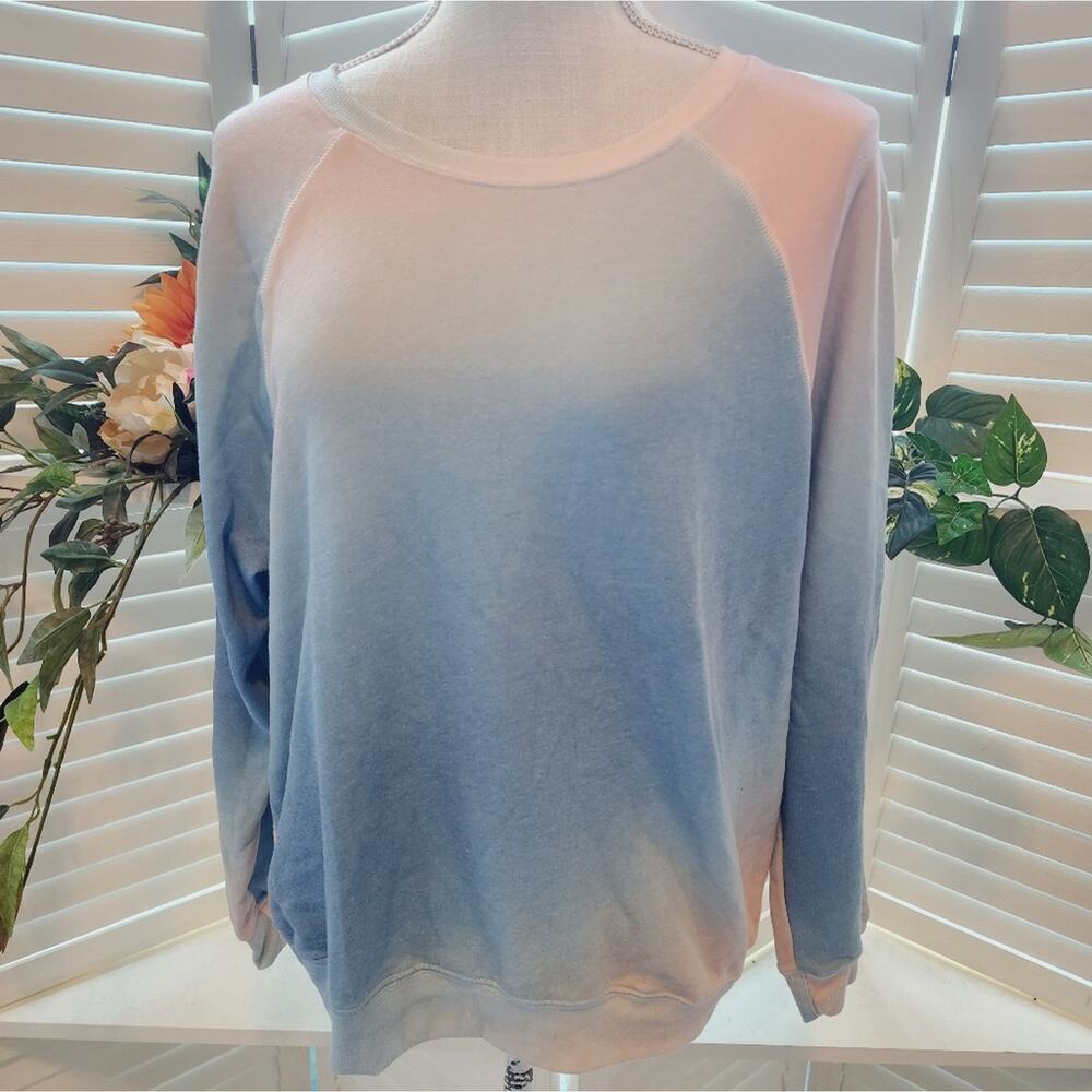 WILDFOX OMBRE SOFT PEACH / BLUE SWEATSHIRT SIZE SMALL